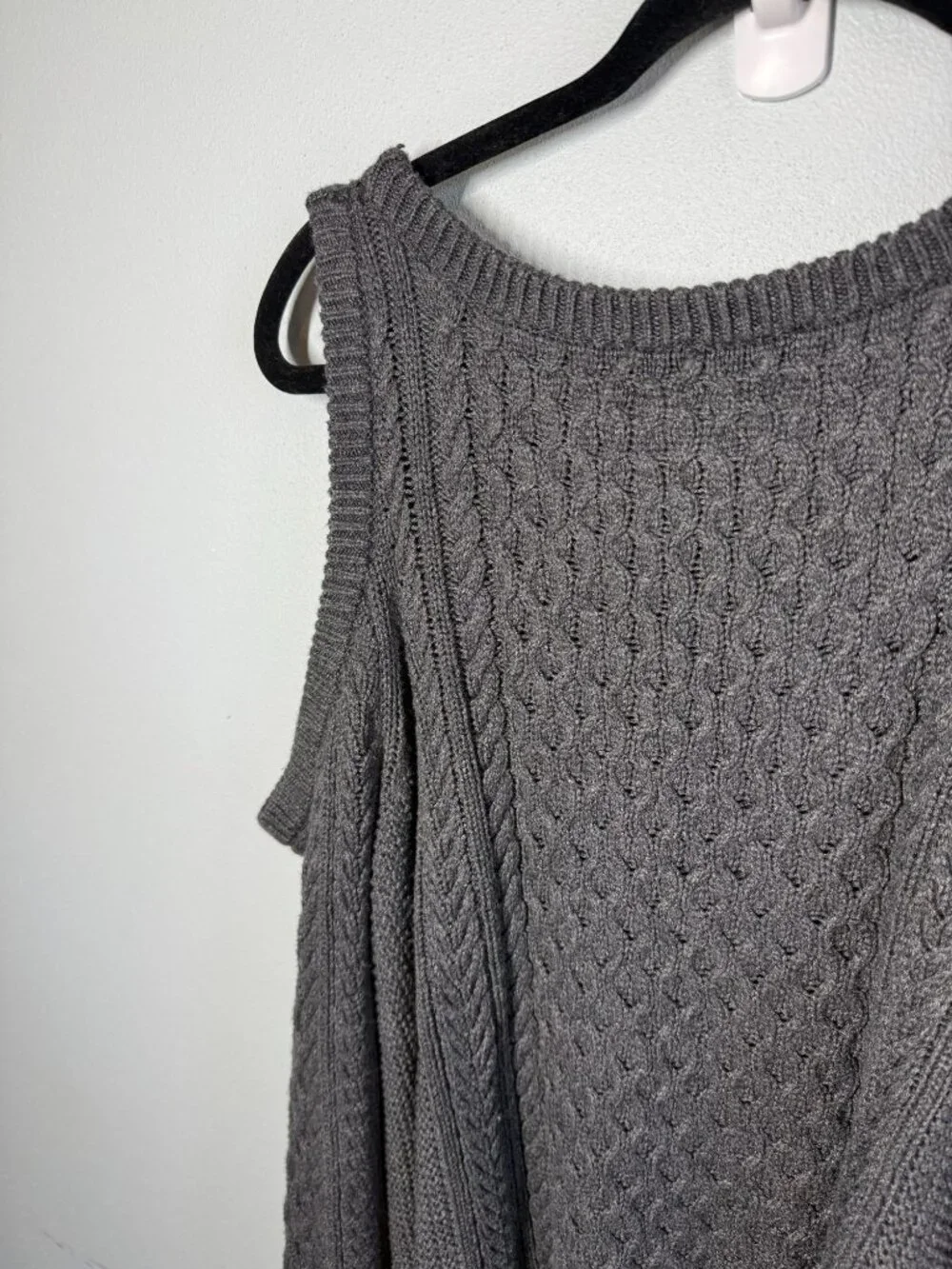 Michael Kors Womens Large Cable Knit‎ Sweater Open Shoulder Gray Cozy Cabincore